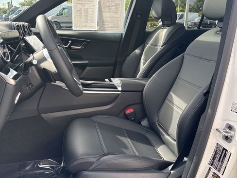 Certified 2026 Mercedes-Benz GLC 300 image 9