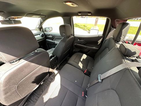 Used 2024 Chevrolet Colorado LT w/ LT Convenience Package II image 26