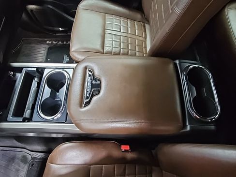 Used 2020 Nissan Titan Platinum Reserve w/ Moonroof Package image 23