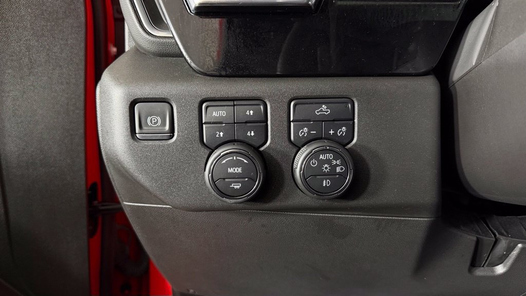 Used 2024 Chevrolet Silverado 1500 LT Trail Boss w/ Convenience Package II AWD/4WD image 16