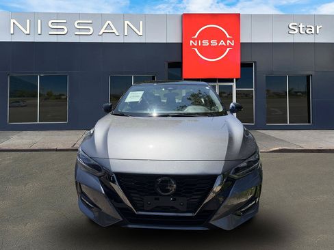 Used 2023 Nissan Sentra SR w/ SR Premium Package FWD image 2