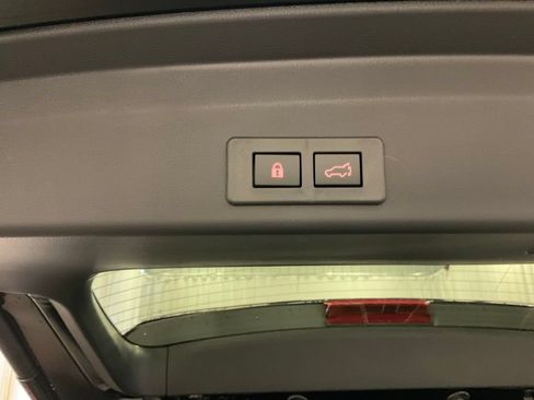New 2026 Subaru Ascent Limited AWD/4WD image 23