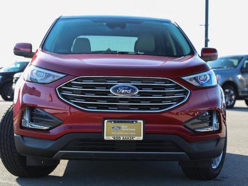 Certified 2022 Ford Edge SEL w/ Convenience Package AWD/4WD image 2