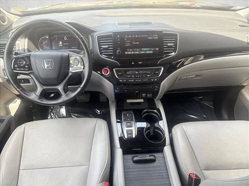 Used 2019 Honda Pilot Elite image 11