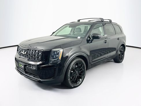 Used 2022 Kia Telluride EX w/ EX Premium Package AWD/4WD image 3