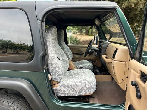 Used 2001 Jeep Wrangler Sport AWD/4WD image 32