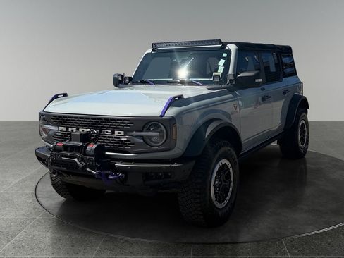 Used 2021 Ford Bronco Badlands AWD/4WD image 3