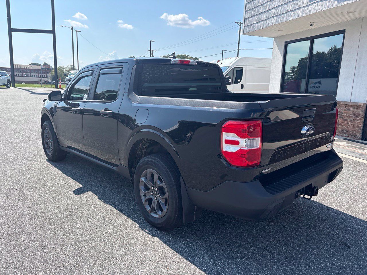 Used 2023 Ford Maverick XLT FWD image 7