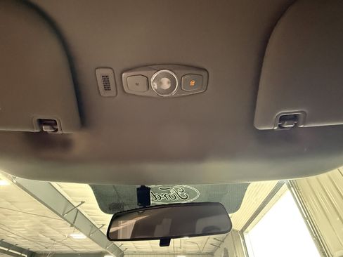 Used 2016 Ford F150 XL w/ Equipment Group 101A Mid AWD/4WD image 19