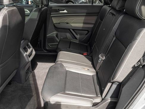 Used 2023 Volkswagen Atlas Cross Sport SE w/ Panoramic Sunroof Package AWD/4WD image 29