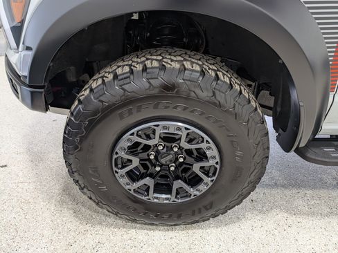 Used 2024 Ford F150 Raptor w/ Equipment Group 803A Raptor R AWD/4WD image 12