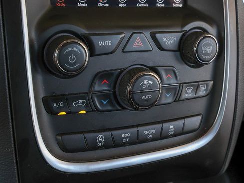 Used 2020 Dodge Durango SXT w/ 3rd Row Seating Group RWD image 18