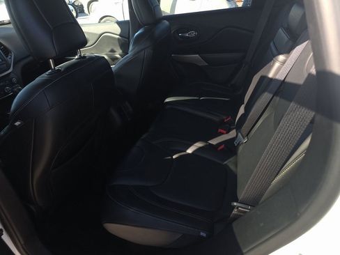 Used 2018 Jeep Cherokee Limited w/ High Altitude Package image 5