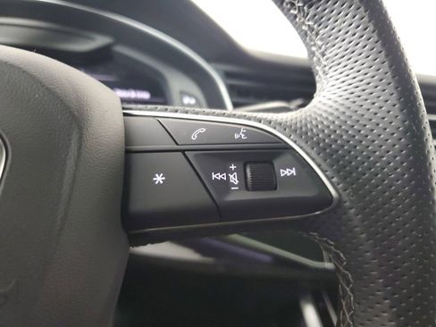 Used 2022 Audi SQ8 Premium Plus w/ Black Optic Package image 25