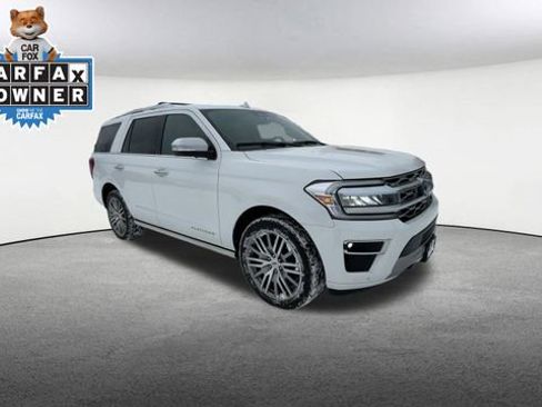 Certified 2023 Ford Expedition Platinum image 2