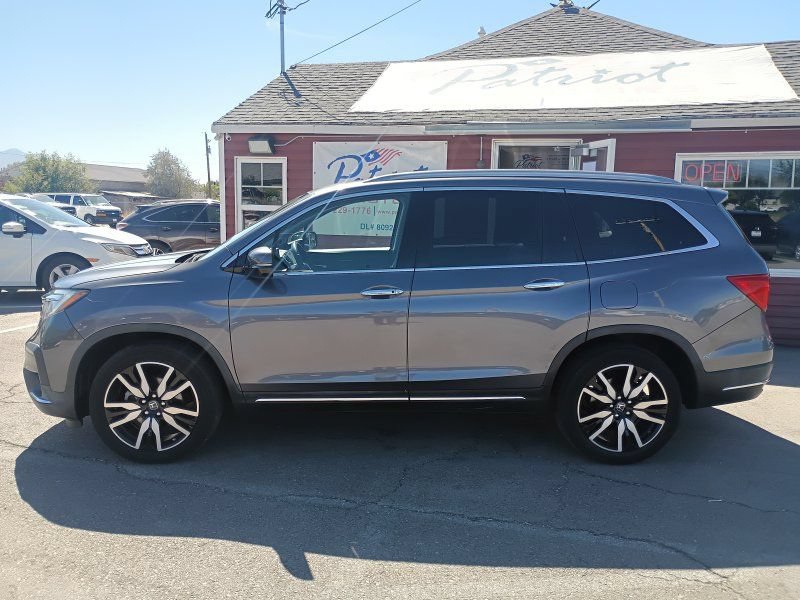 Used 2021 Honda Pilot Touring image 2