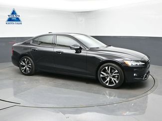 Used 2025 Volvo S60 B5 Plus AWD/4WD video 1