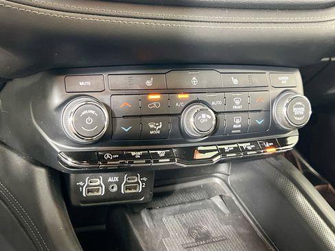 Used 2022 Dodge Durango GT image 16