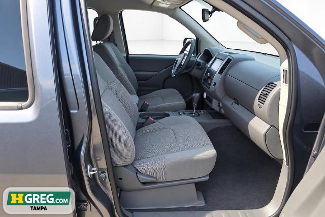 Used 2020 Nissan Frontier SV w/ Midnight Edition Floor Mats RWD image 11