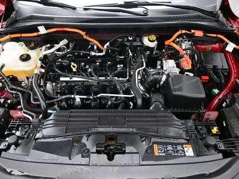 Certified 2025 Ford Escape SE w/ PHEV Premium Package FWD image 30