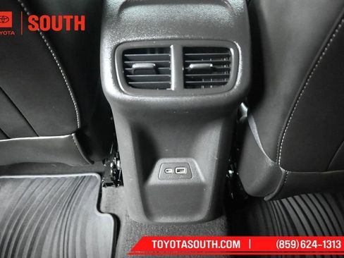 Used 2021 Buick Envision Essence w/ Sport Touring Package AWD/4WD image 24