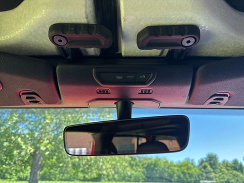 Used 2020 Jeep Wrangler Unlimited Sahara AWD/4WD image 26