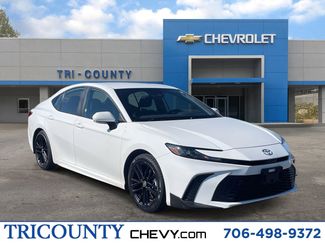 Used 2025 Toyota Camry SE video 1