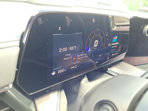 New 2025 Chevrolet Suburban Premier image 9