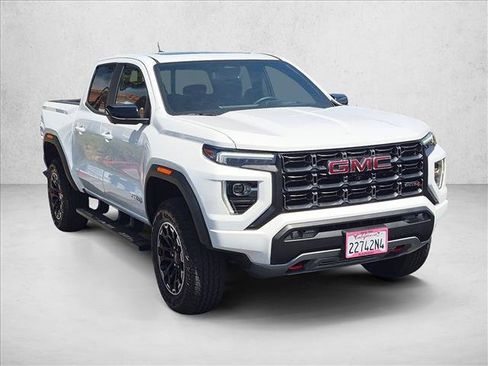 Used 2026 GMC Canyon AT4 w/ Technology Plus Package AWD/4WD image 3