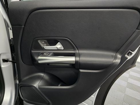 Used 2022 Mercedes-Benz GLA 250 4MATIC w/ Premium Package Lite image 23