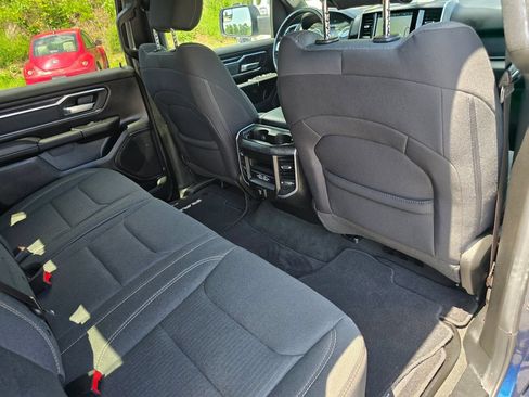 Used 2022 RAM 1500 Big Horn AWD/4WD image 26