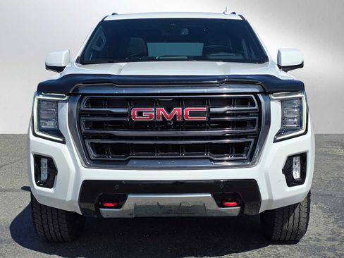 Used 2023 GMC Yukon AT4 w/ AT4 Premium Plus Package AWD/4WD image 8