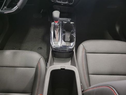 Used 2025 Chevrolet Trax RS w/ Sunroof Package image 16