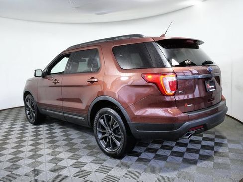 Certified 2018 Ford Explorer XLT w/ Equipment Group 202A AWD/4WD image 4