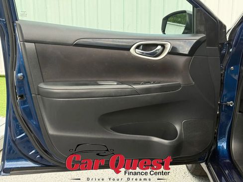 Used 2019 Nissan Sentra SV FWD image 10