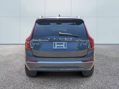 Certified 2025 Volvo XC90 B6 Plus AWD/4WD image 5