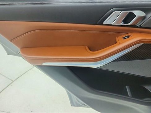 Used 2024 BMW X5 M60i image 32