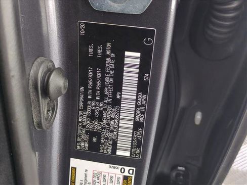 Used 2021 Toyota 4Runner SR5 AWD/4WD image 27