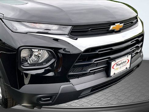 Used 2023 Chevrolet TrailBlazer LS FWD image 28