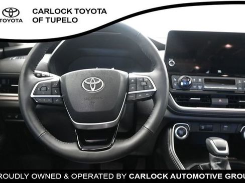 Used 2025 Toyota Grand Highlander AWD image 44