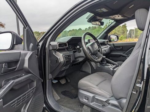 Used 2024 Toyota Tacoma SR5 image 31