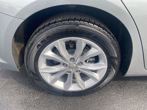 Used 2025 Chevrolet Malibu LT FWD image 21