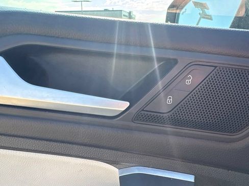 Used 2019 Volkswagen Tiguan SE w/ Panoramic Sunroof Package AWD/4WD image 27
