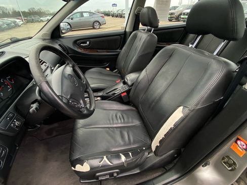 Used 2001 Nissan Maxima GLE w/ (W08) Meridian Edition Pkg image 10