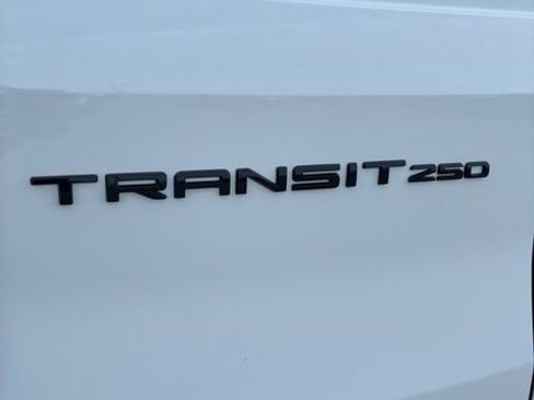 New 2026 Ford Transit 250 148 Medium Roof w/ Load Area Protection Package RWD image 11