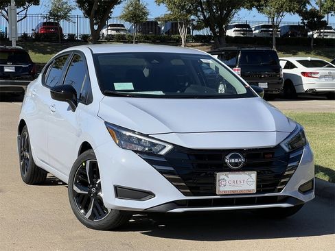New 2025 Nissan Versa SR w/ Trunk Package image 2