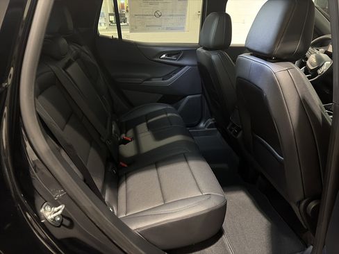 New 2026 Chevrolet Equinox LT w/ Convenience Package II image 11