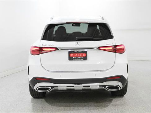 Used 2024 Mercedes-Benz GLC 300 4MATIC image 19