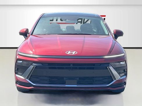 Used 2024 Hyundai Sonata Limited FWD image 2
