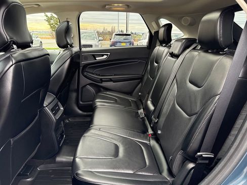 Used 2019 Ford Edge Titanium w/ Cold Weather Package image 18